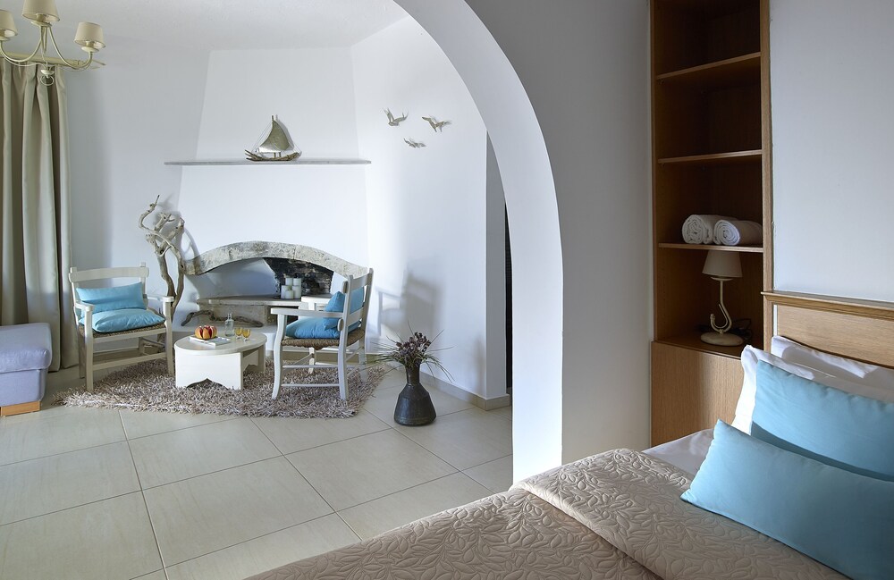 CHC Coriva Beach Hotel and Bungalows 56/75
