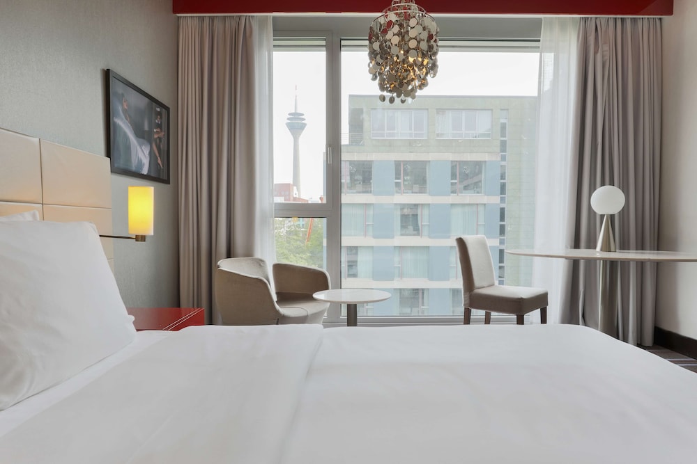Radisson Blu Media Harbour Hotel Dusseldorf 22/68