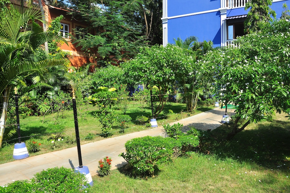 MAYFLOWER BEACH RESORT 35/50
