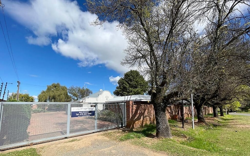 Village Lodge Harrismith 38/50