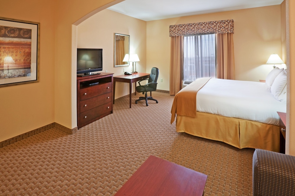 Holiday Inn Express Hotel Suites Guymon 15/69