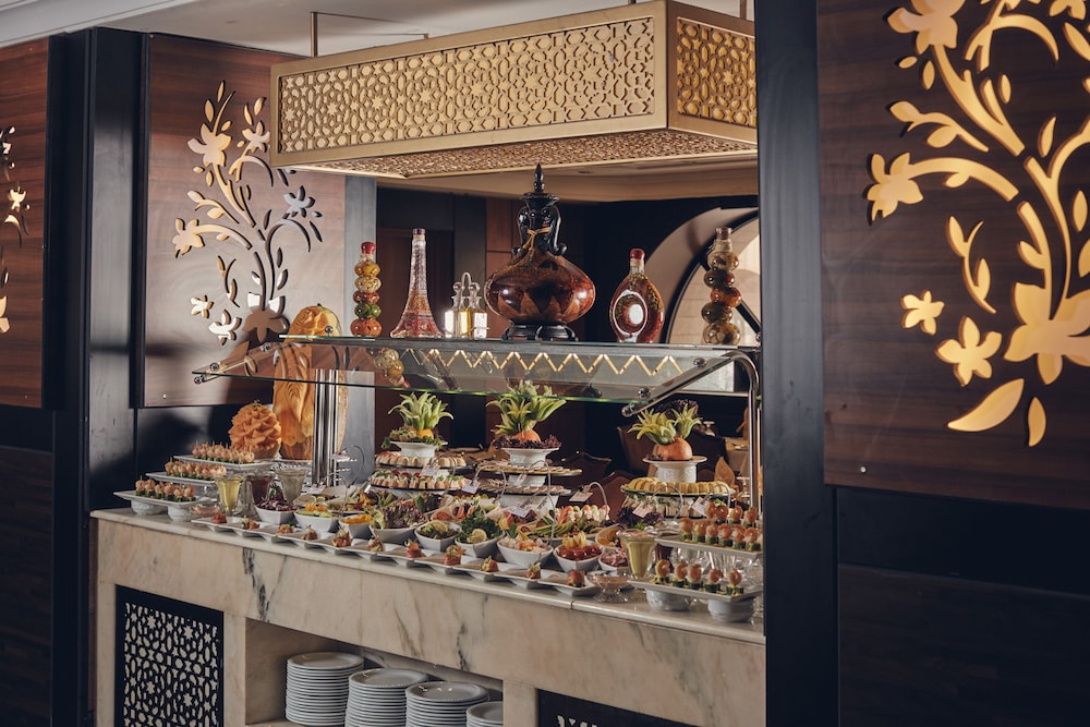 دله طيبة(Dallah Taibah Hotel) 55/57