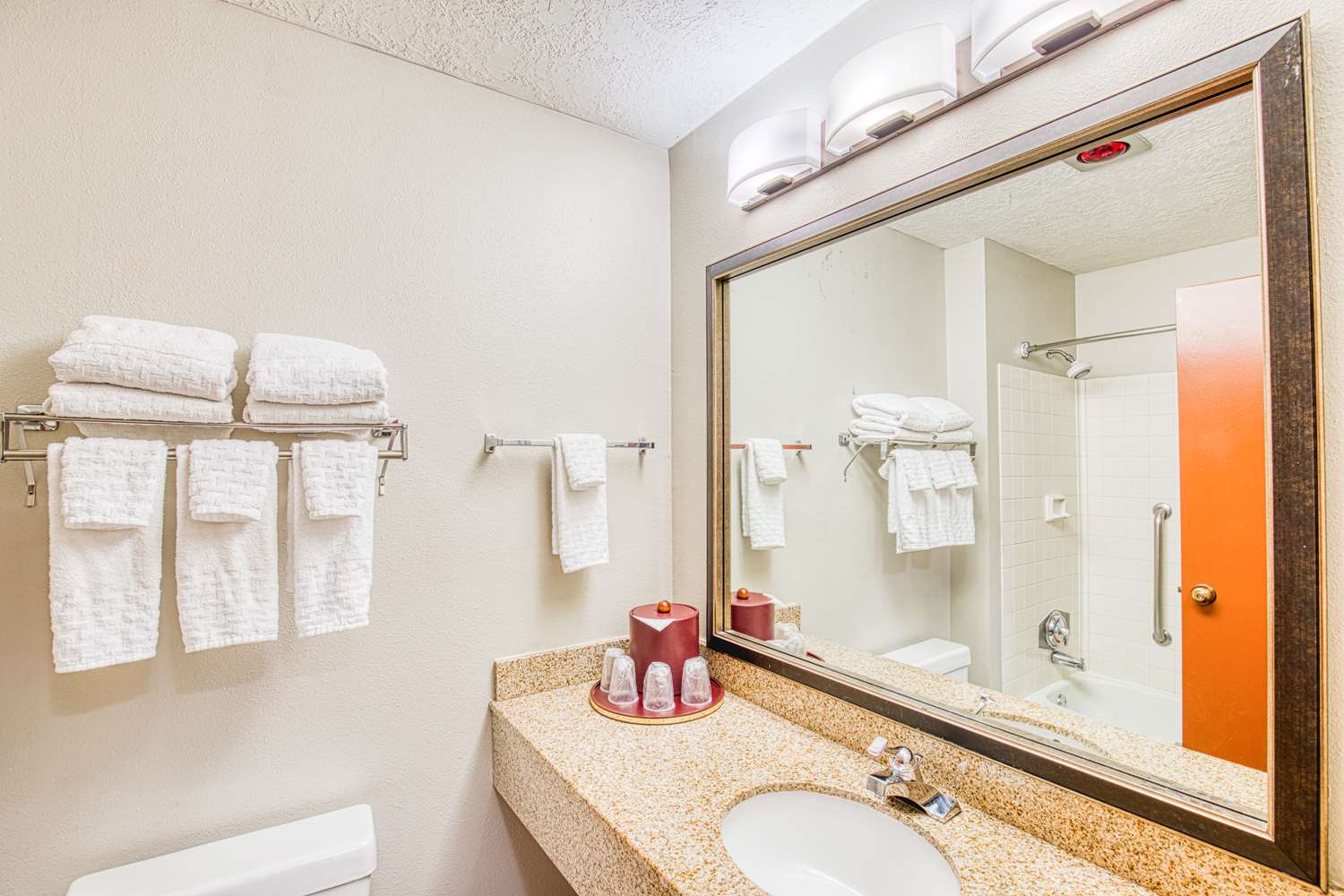 غرفة بسرير كينج، Best Western Green Valley Inn 3/5