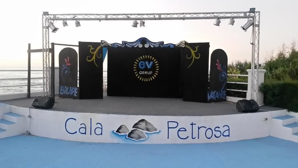 Cala Petrosa Resort. 6/55