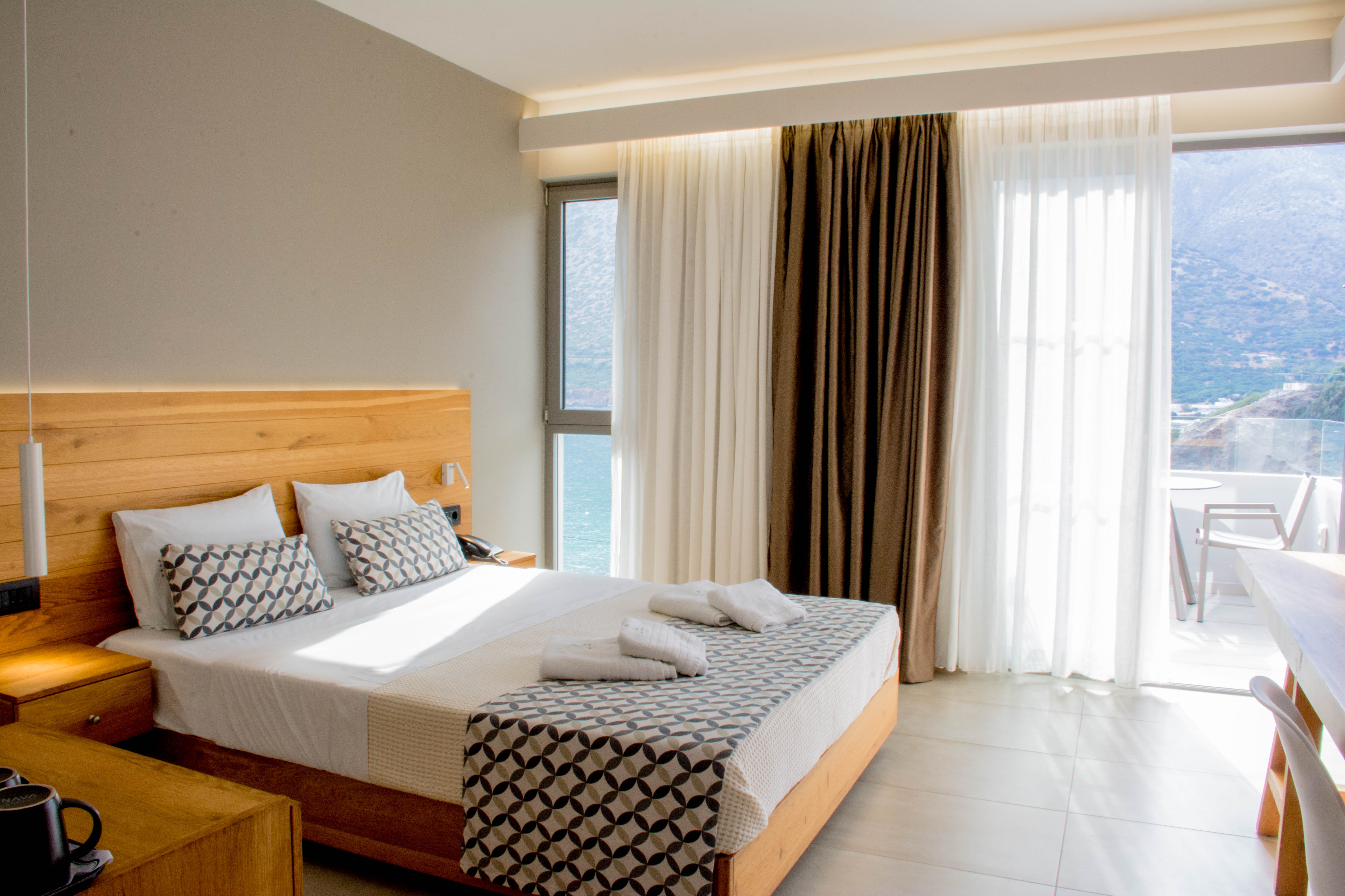 ROOM, DOUBLE BED, SEA VIEW