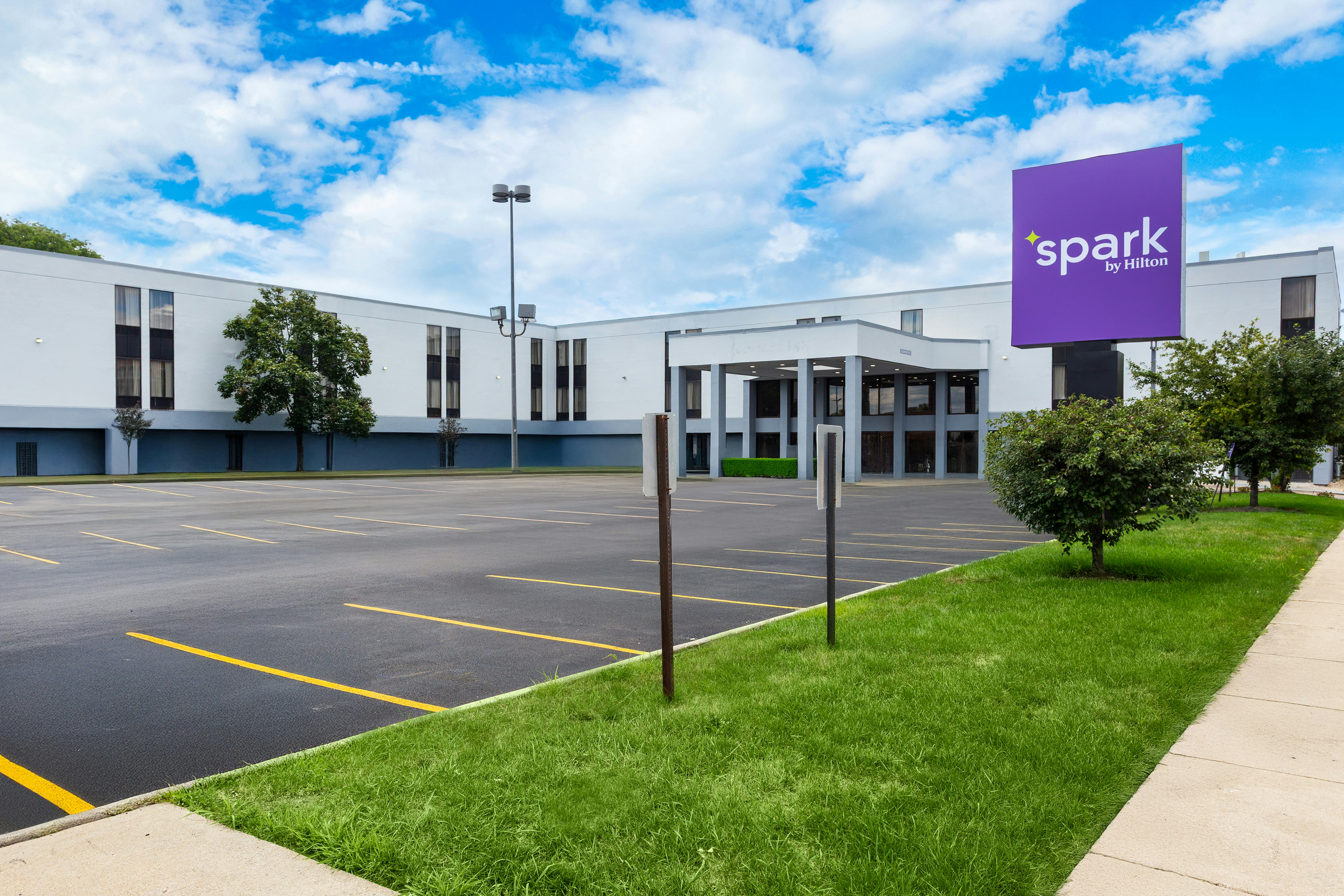 Spark by Hilton Des Plaines Chicago O'Hare 3/13