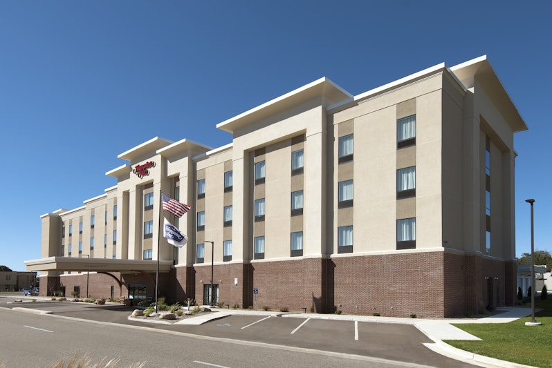Hampton Inn Kalamazoo 13/15