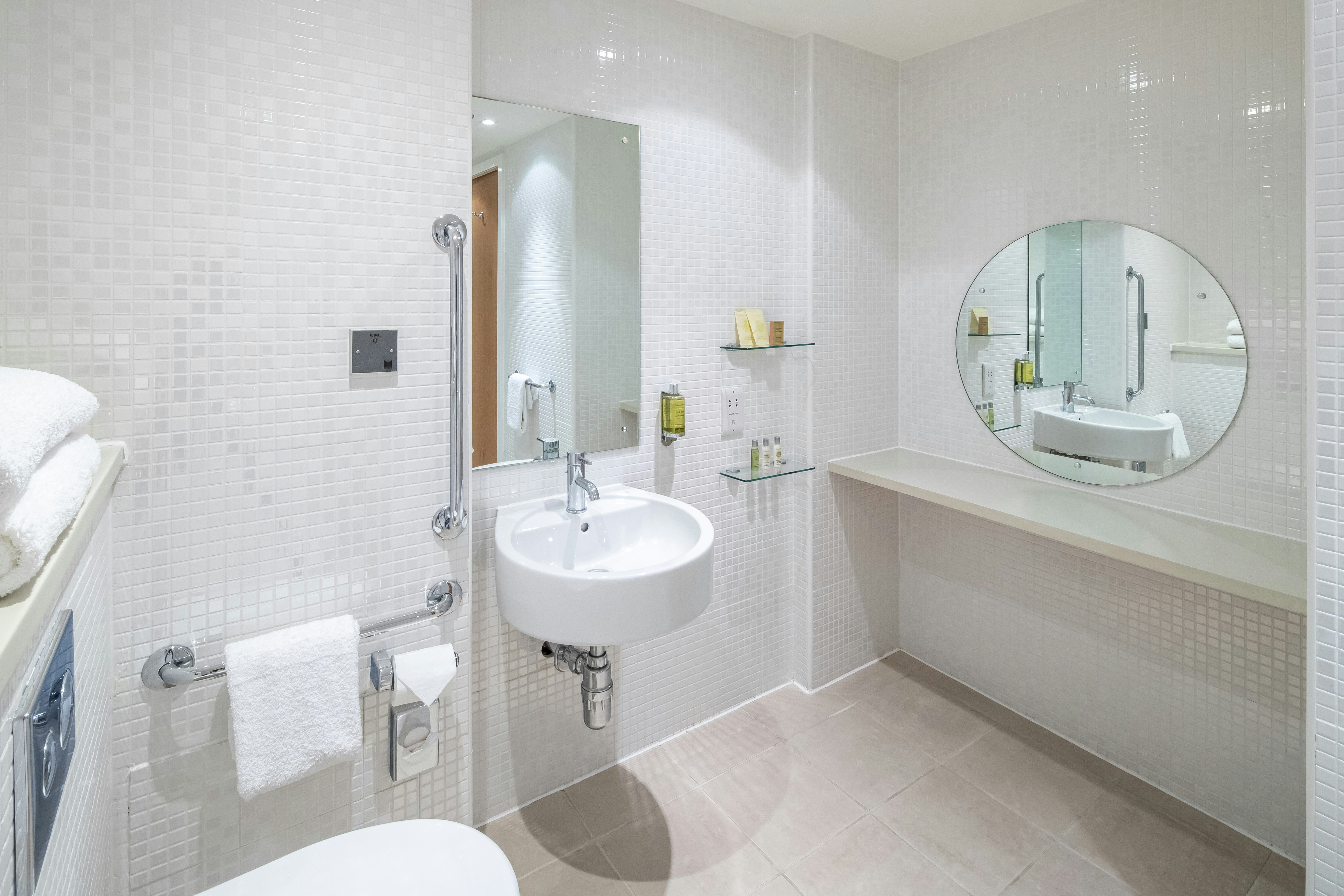 DoubleTree by Hilton Leeds City Centre 49/50