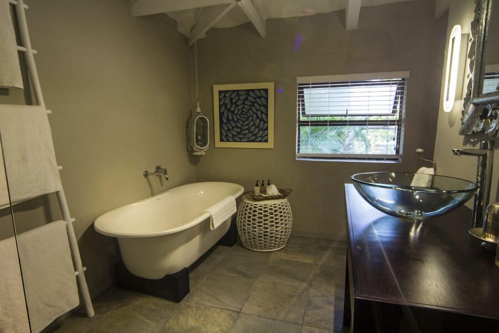 Cowrie Cove Guest House 43/50