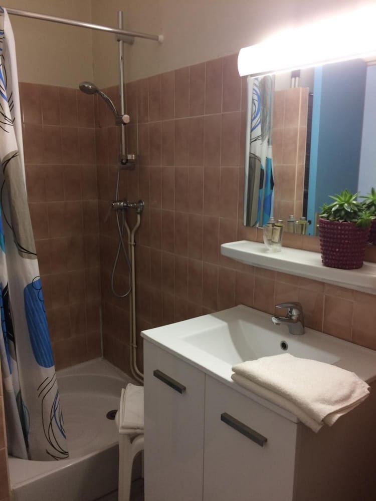 Hotel Bains Sarrailh 58/63