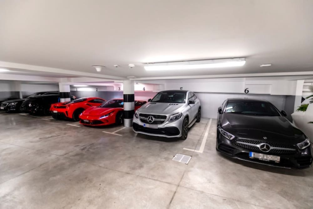 All Suites Hotel Posh 53/65
