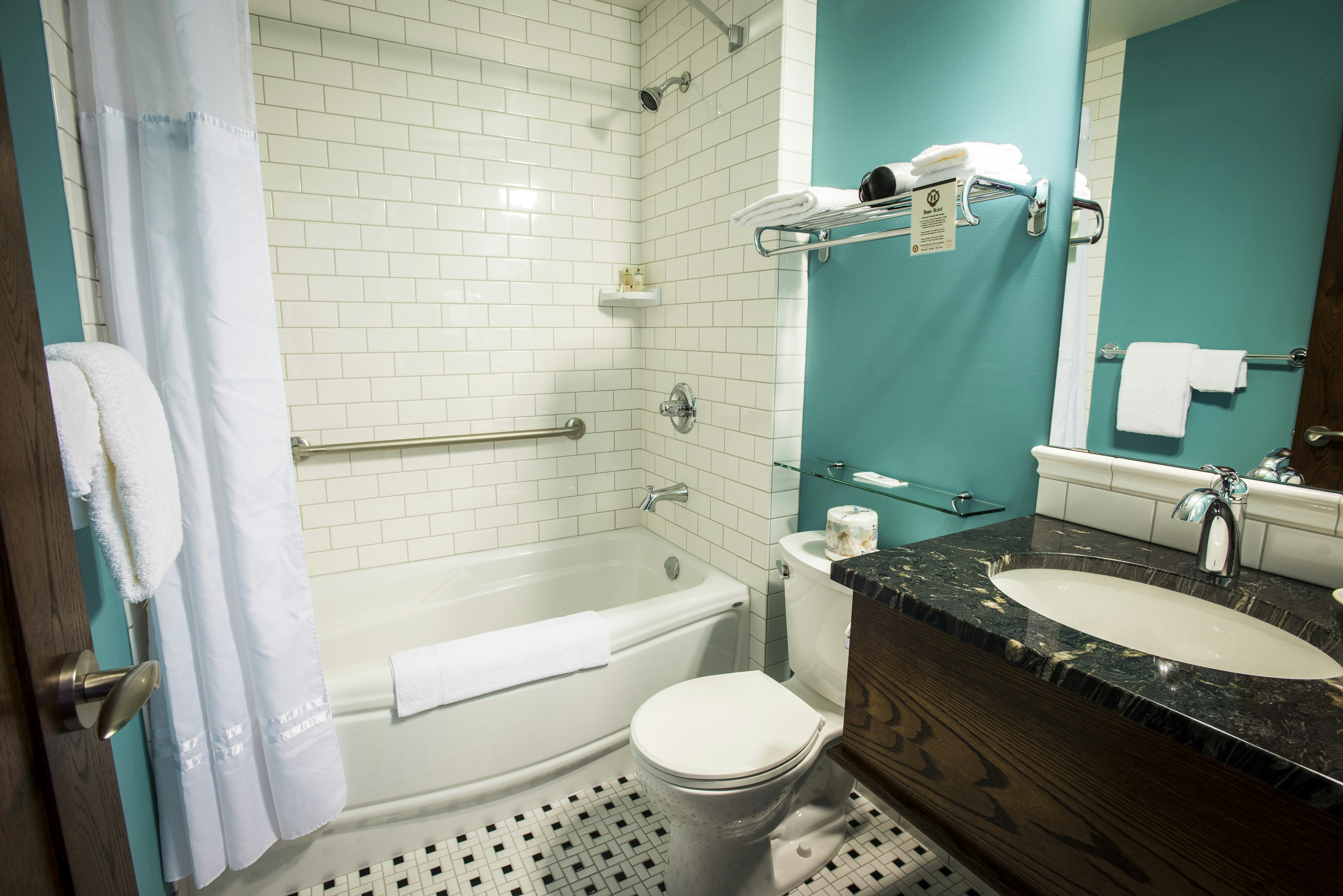Hume Hotel & Spa 10/12