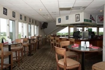 Winnapaug Inn 37/54