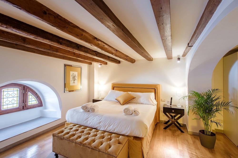 Relais Tosinghi 14/50