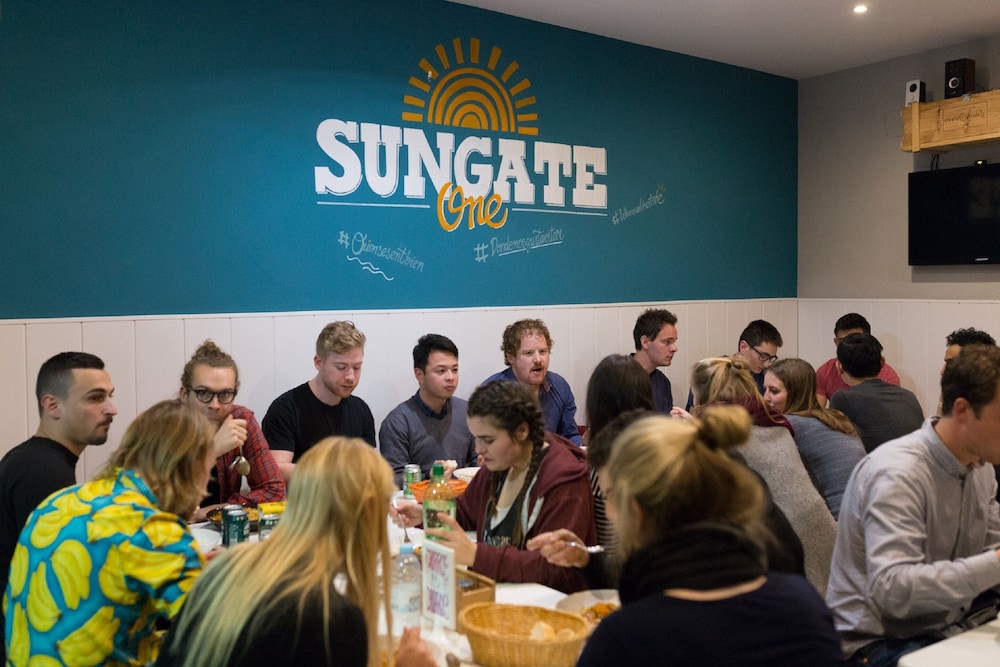 Sungate One 27/38