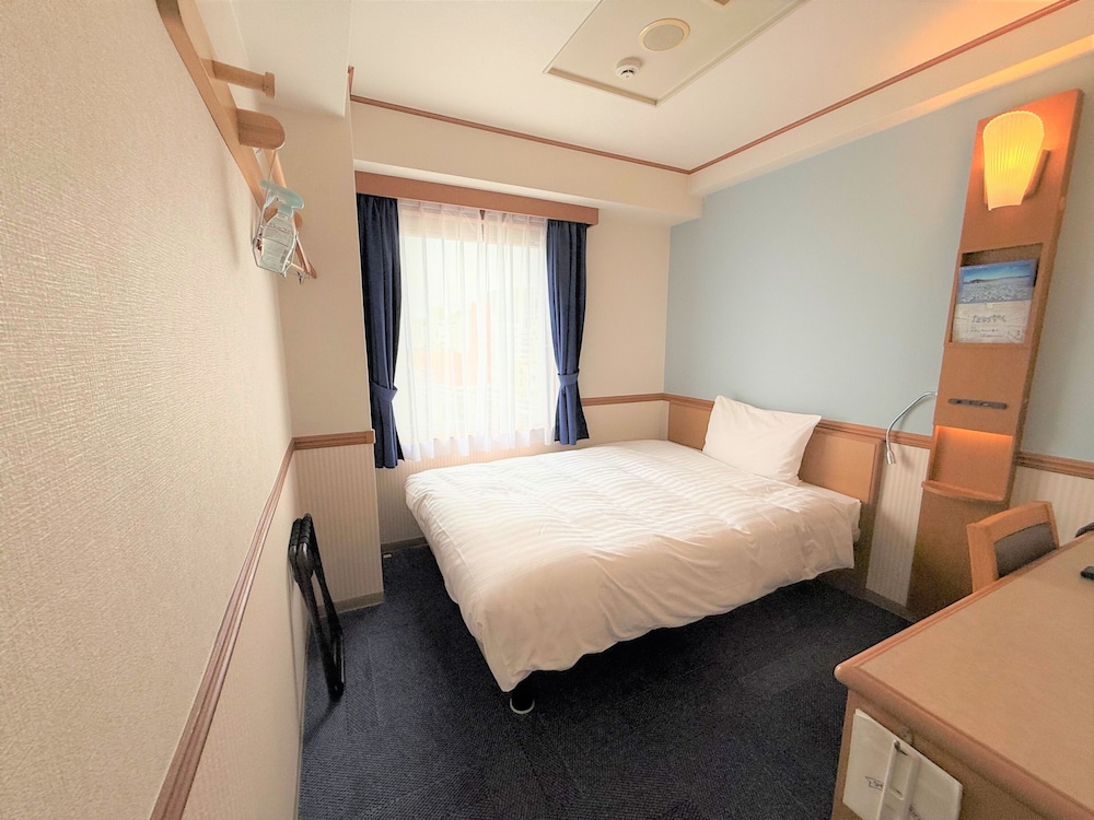 TOYOKO INN OKINAWA NAHA KOKUSAI-DORI MIEBASHI-EKI 20/64