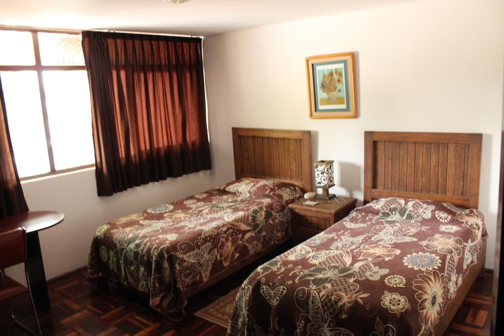 Hostal La Encantada 3/28