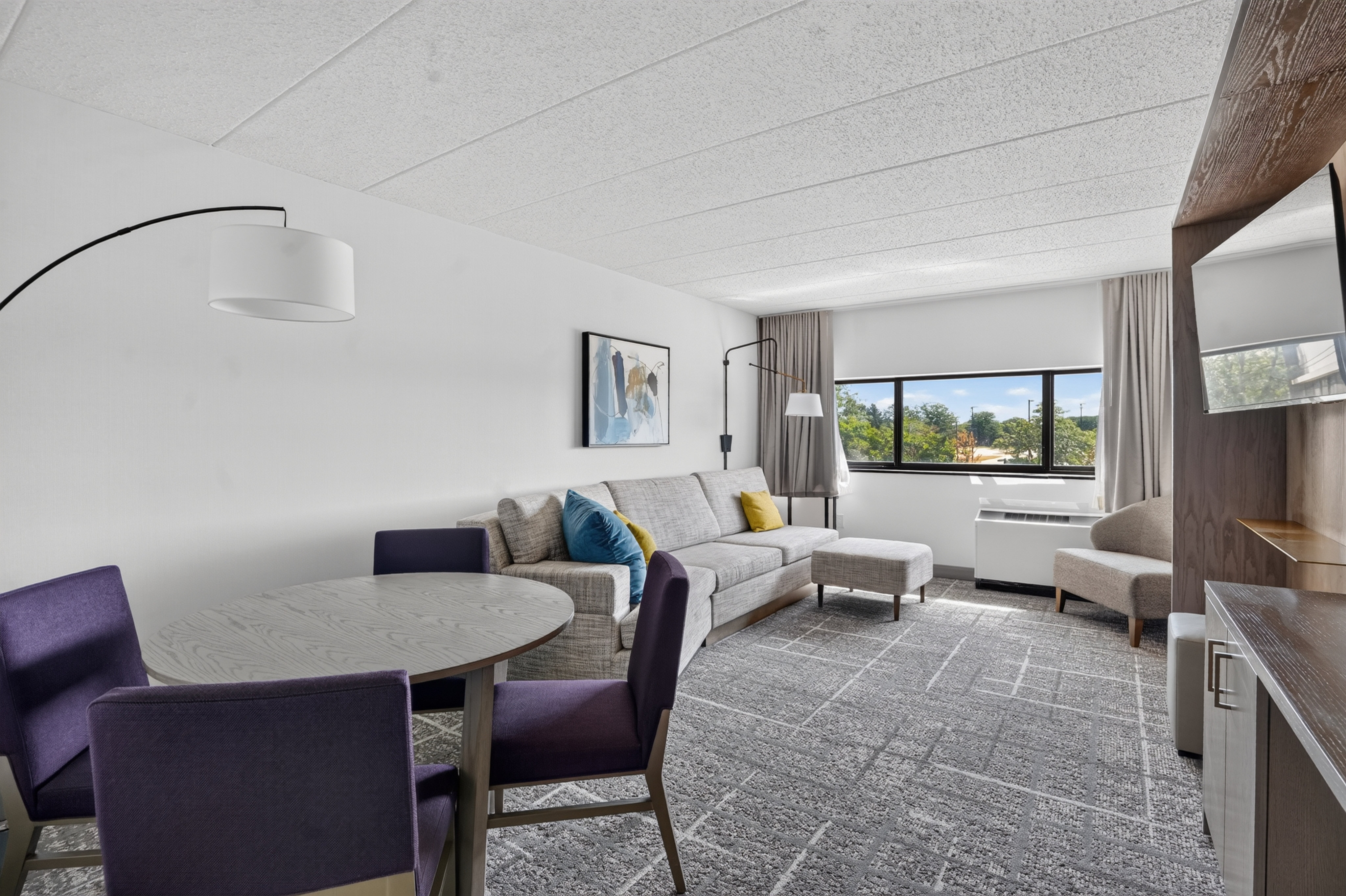 Crowne Plaza Lansing West 29/50
