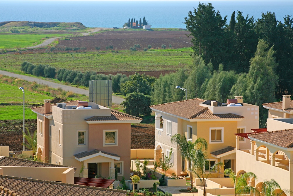 Aphrodite Sands Resort in Mandria