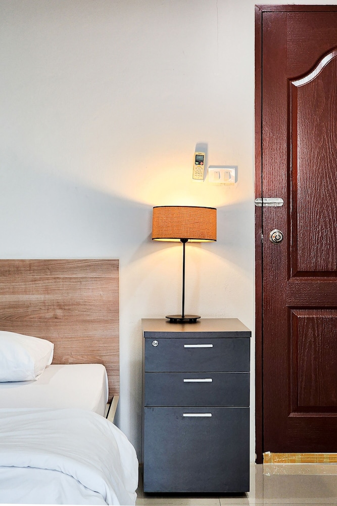 Freesia Guesthouse Suvarnabhumi 18/34