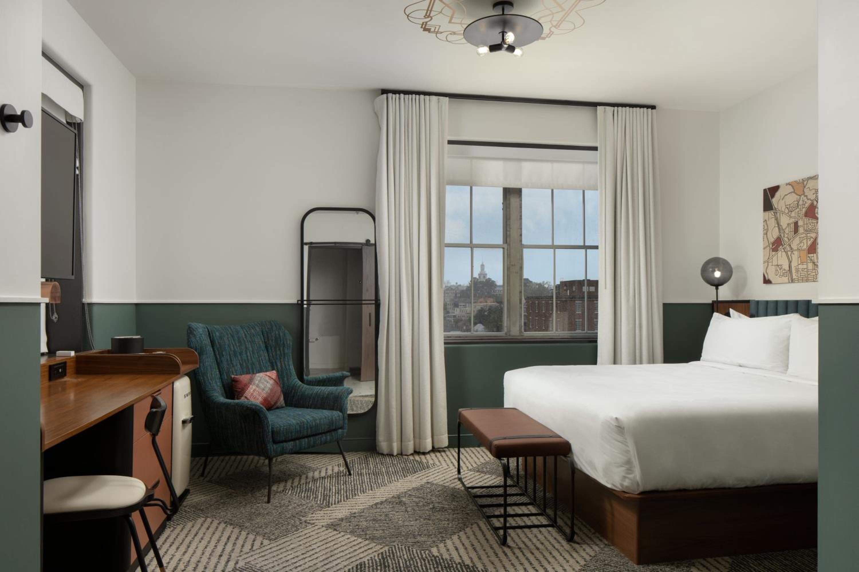 Room, King Bed, City View