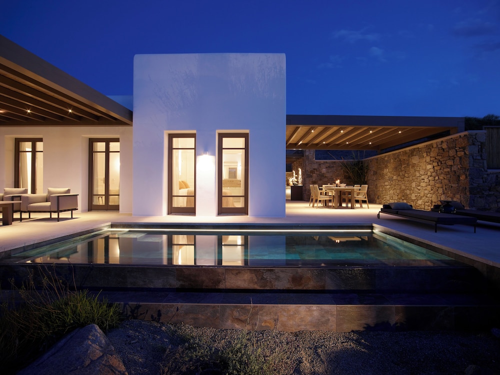 Bonzoe Homes & Villas 24/50