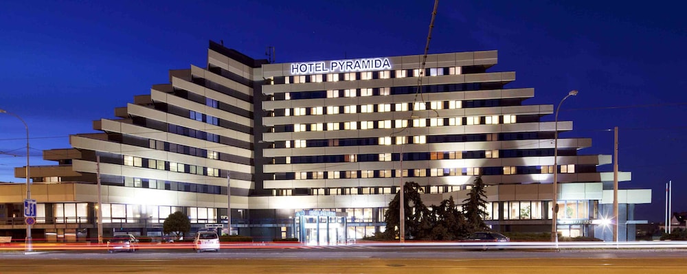 OREA HOTEL PYRAMIDA 3/73