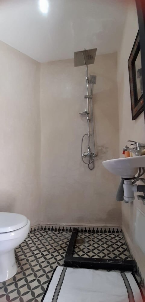 Riad Ta'achchaqa 49/50