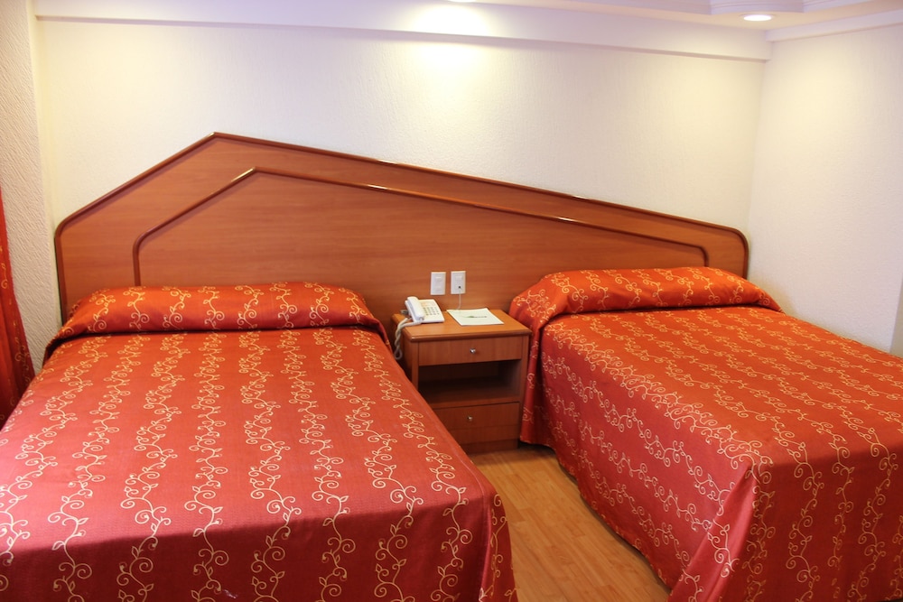 Hotel Premier 10/48