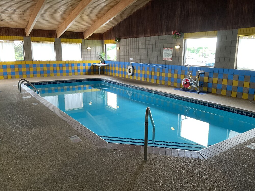 Budget Host Inn Buffalo 26/27