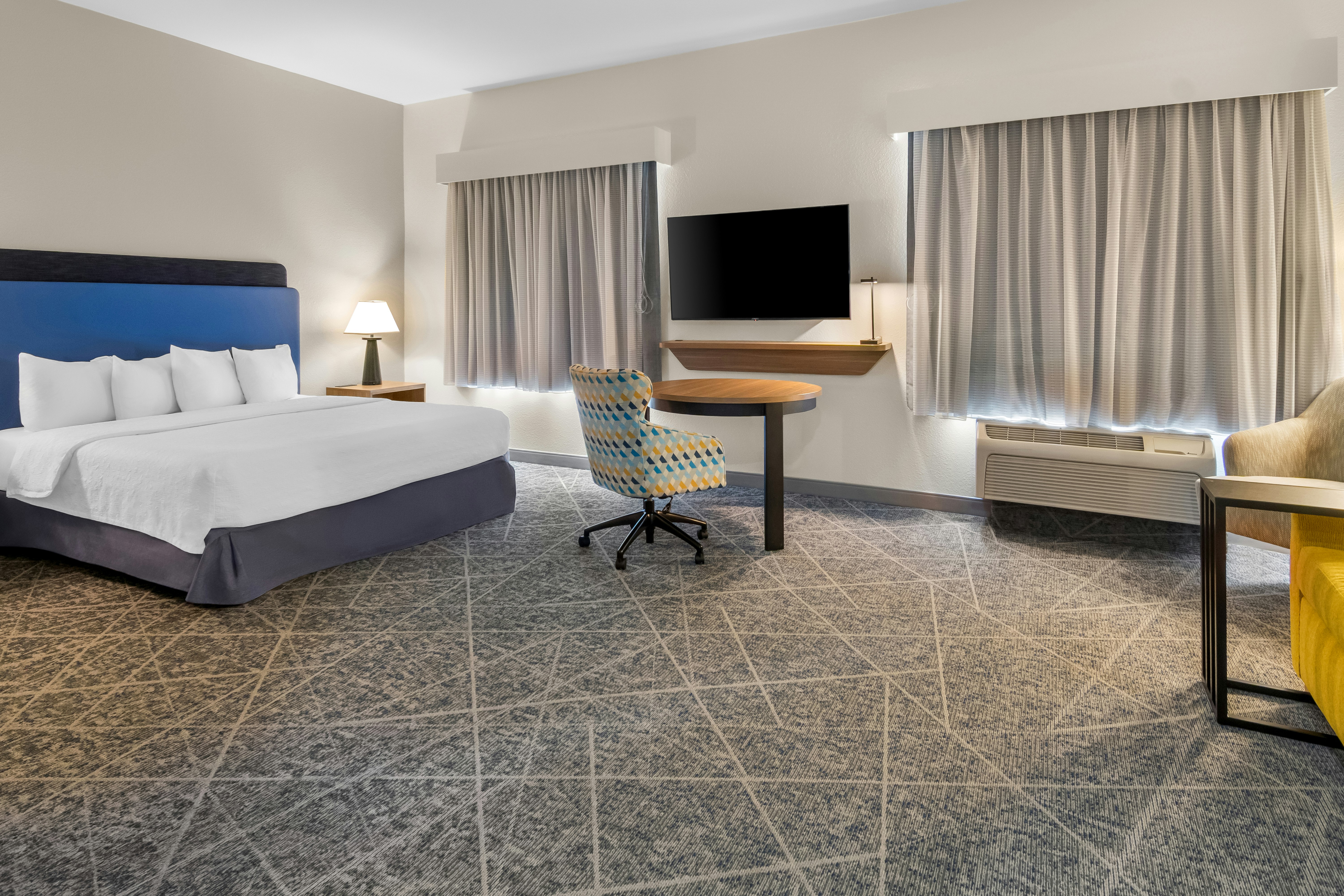 Hampton Inn and Suites Fort Worth/Forest Hill 12/46