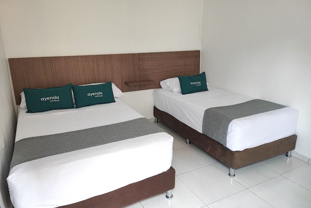 Hotel Helenas 26/50