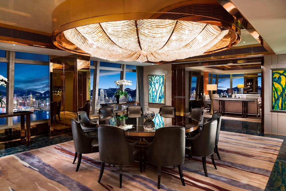 The Ritz Carlton Hong Kong 28/35