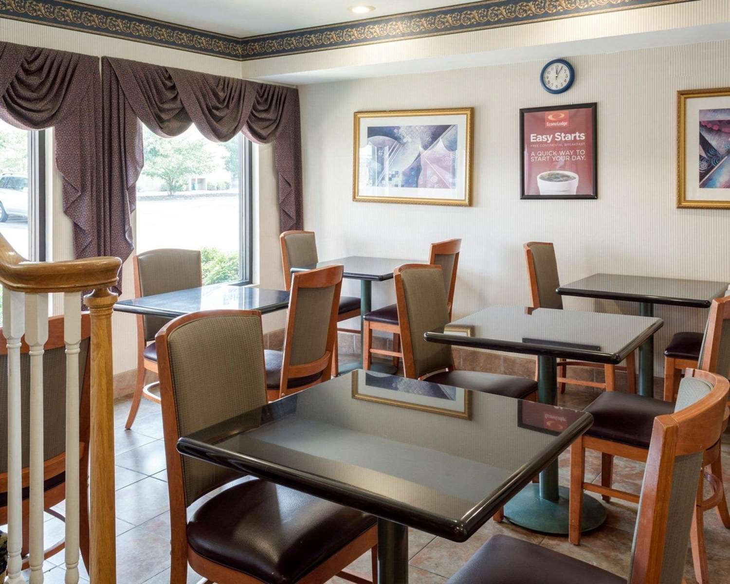 Econo Lodge Hopewell Near Fort Lee I-295 23/23