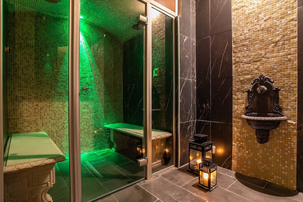 Ingrami Suites 72/72