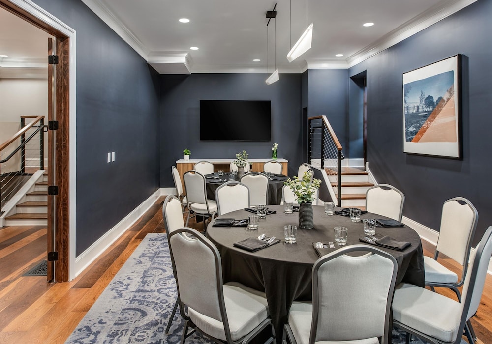 Hyatt Place Newark - Main Street 25/34