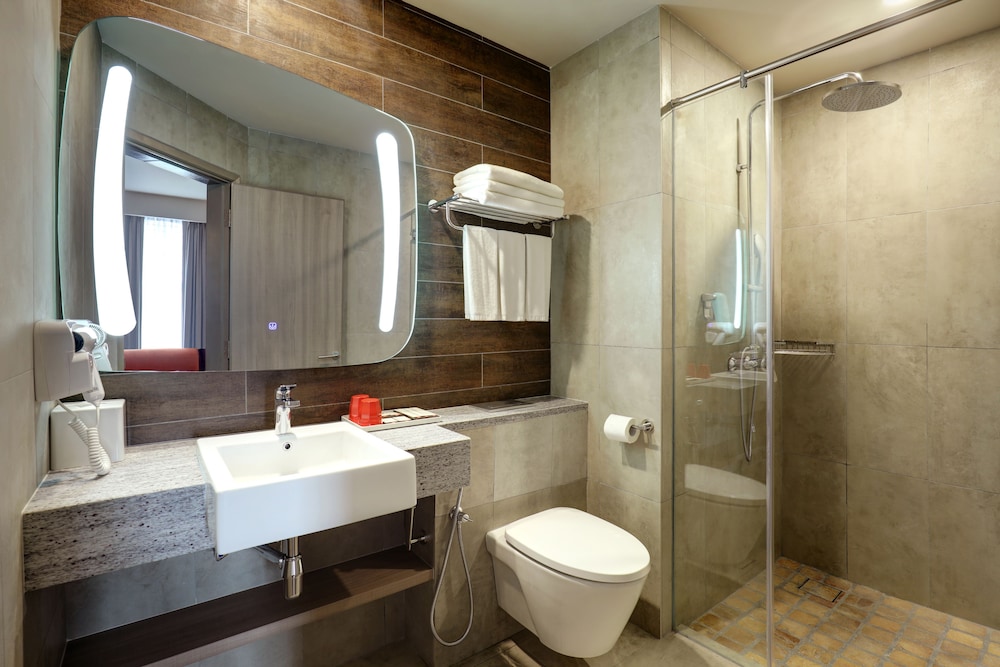 Ibis Melaka 16/66