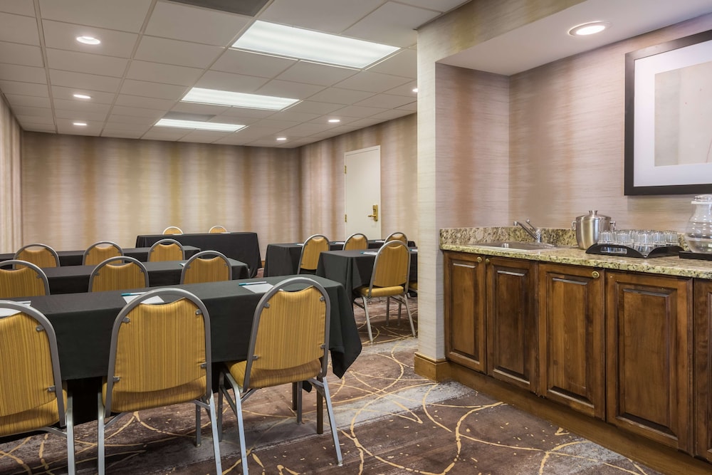Homewood Suites By Hilton Baton Rouge 38/43