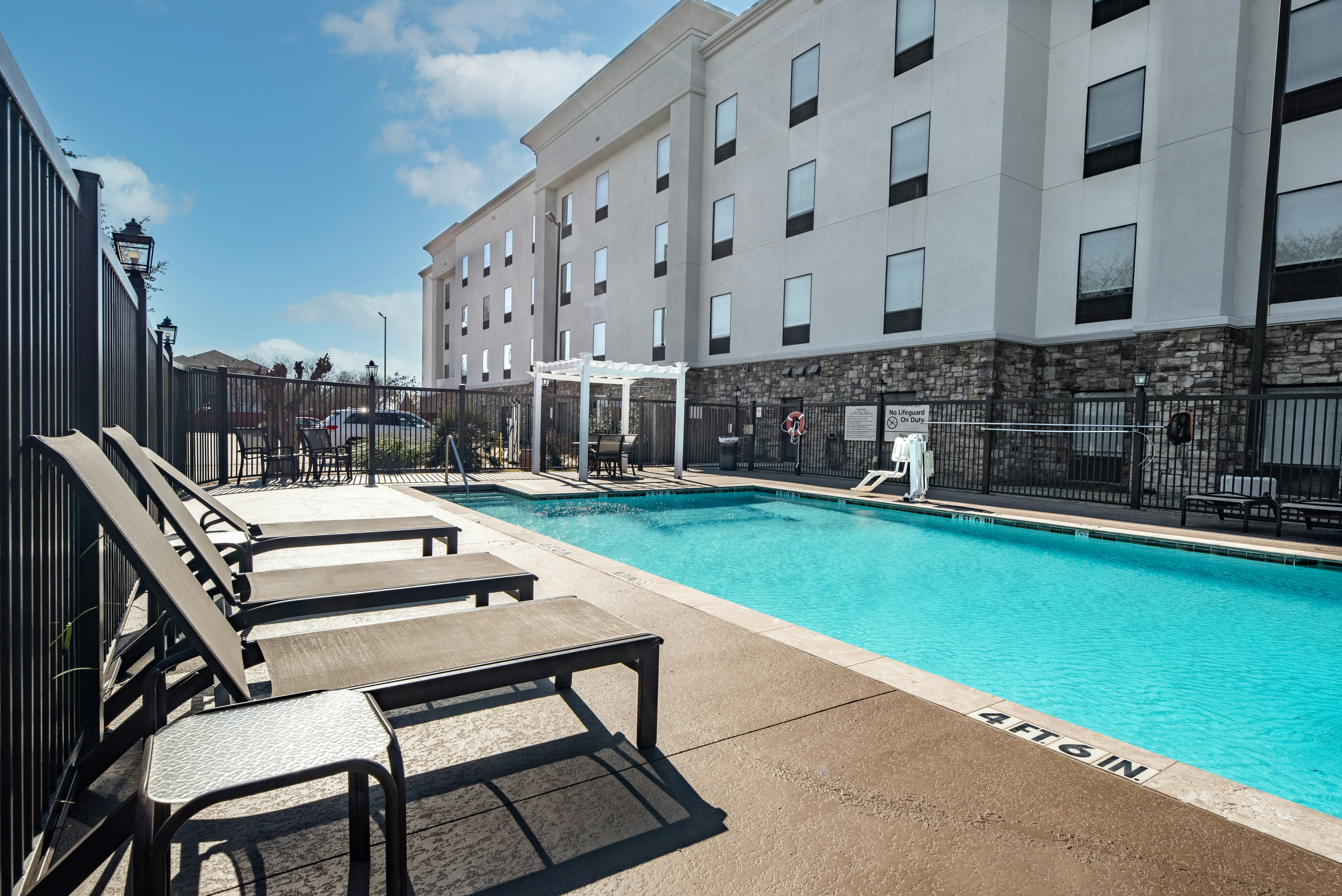 Hampton Inn & Suites New Braunfels 62/66