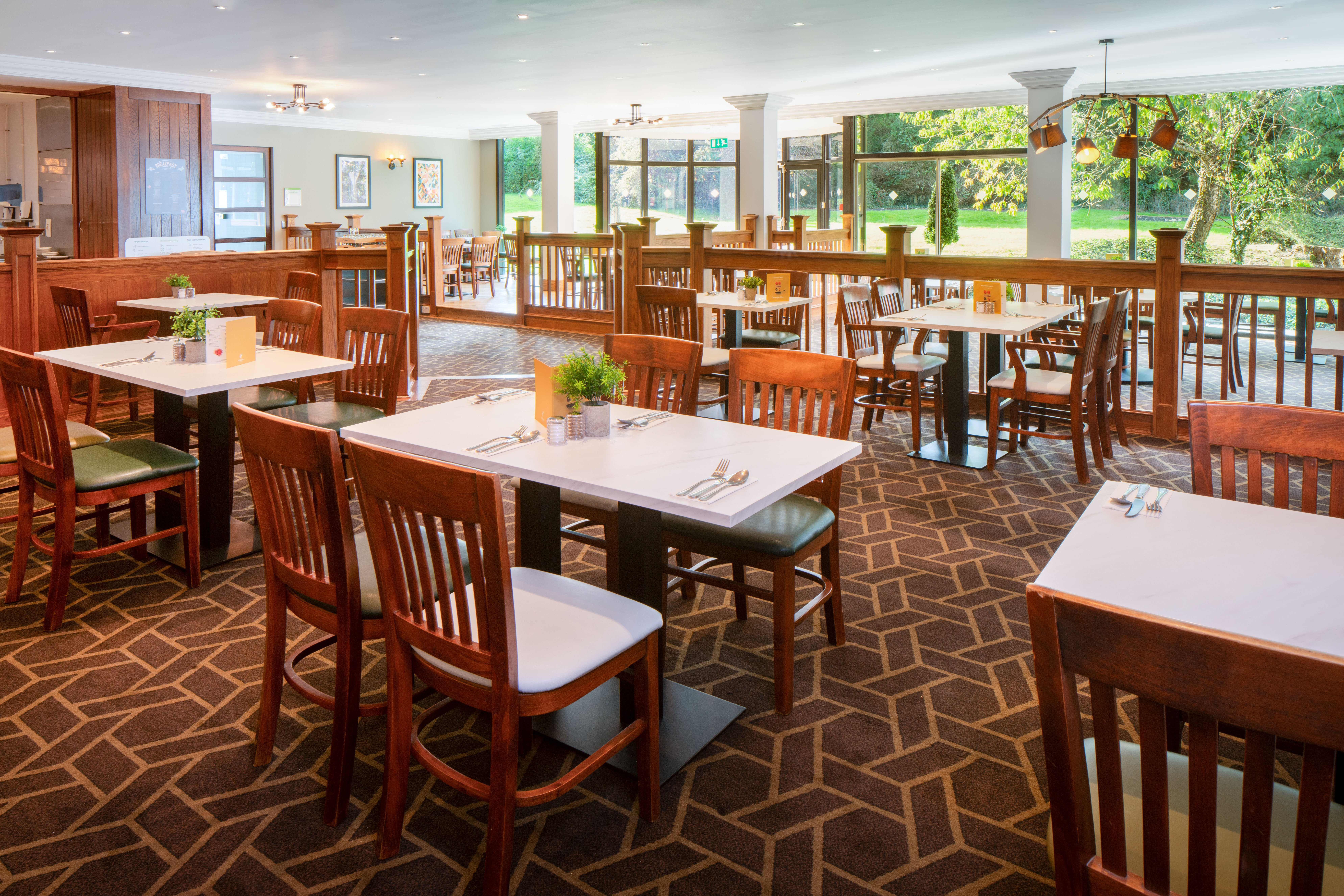 HOLIDAY INN BRISTOL FILTON 33/50