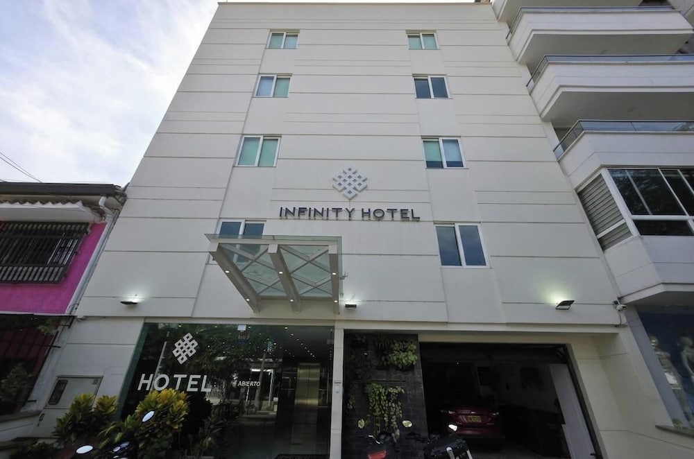 Hotel Infinity Medellin 4/67