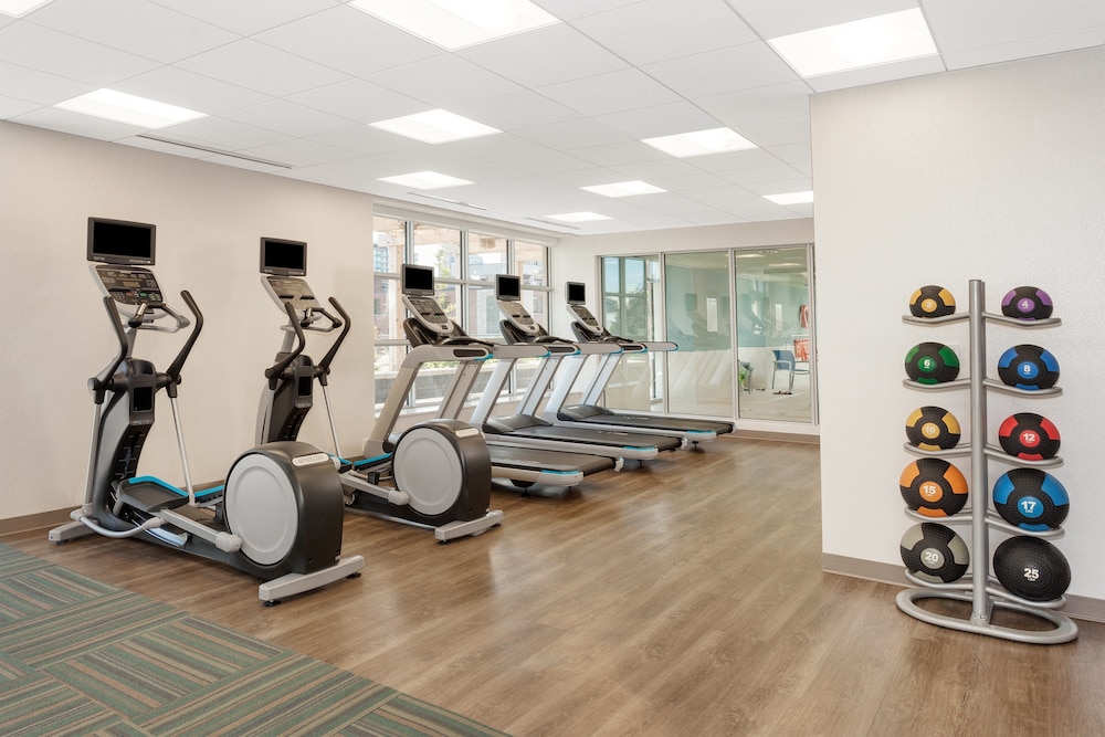Holiday Inn Express And Suites Ottawa Downtown East 47/78