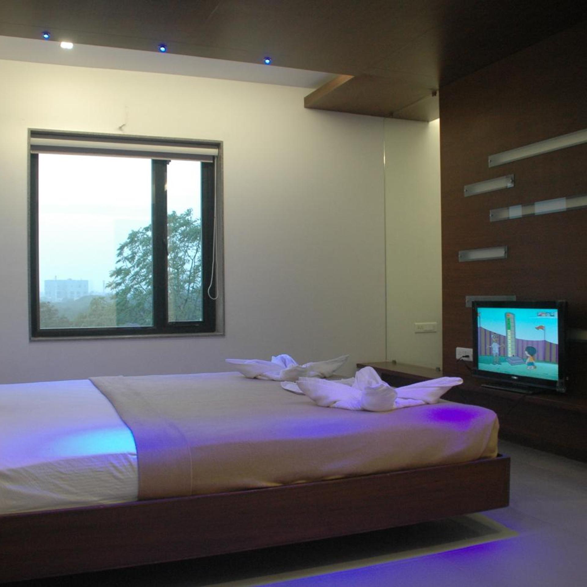 HOTEL KANAN 13/40