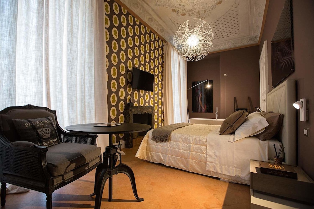 Palazzo Cannavina 9/50