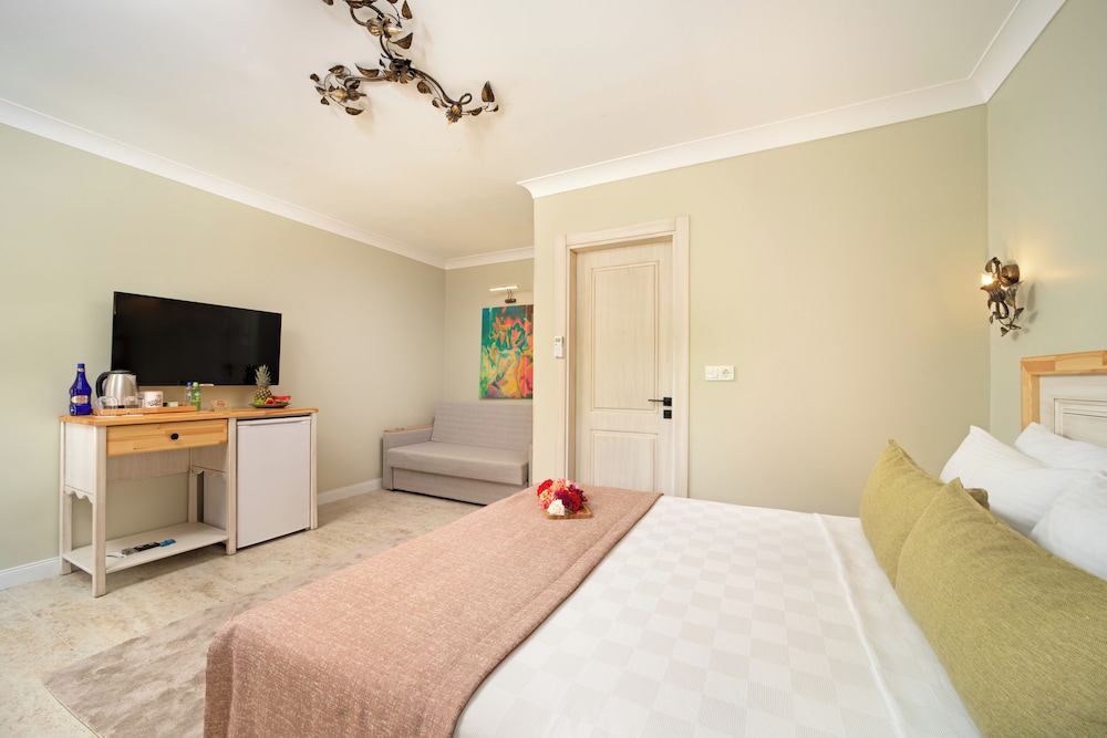 غرفة قياسية بسرير مزدوج، Orange Garden Hotel Akyaka 6/8