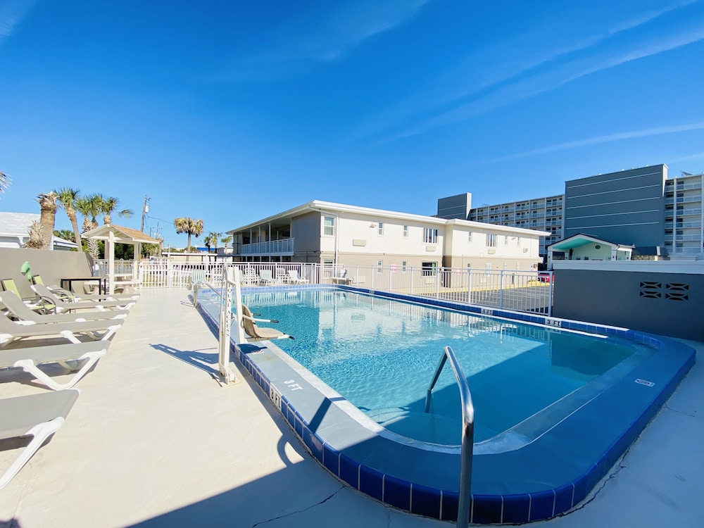 A1A Super Inn 23/29