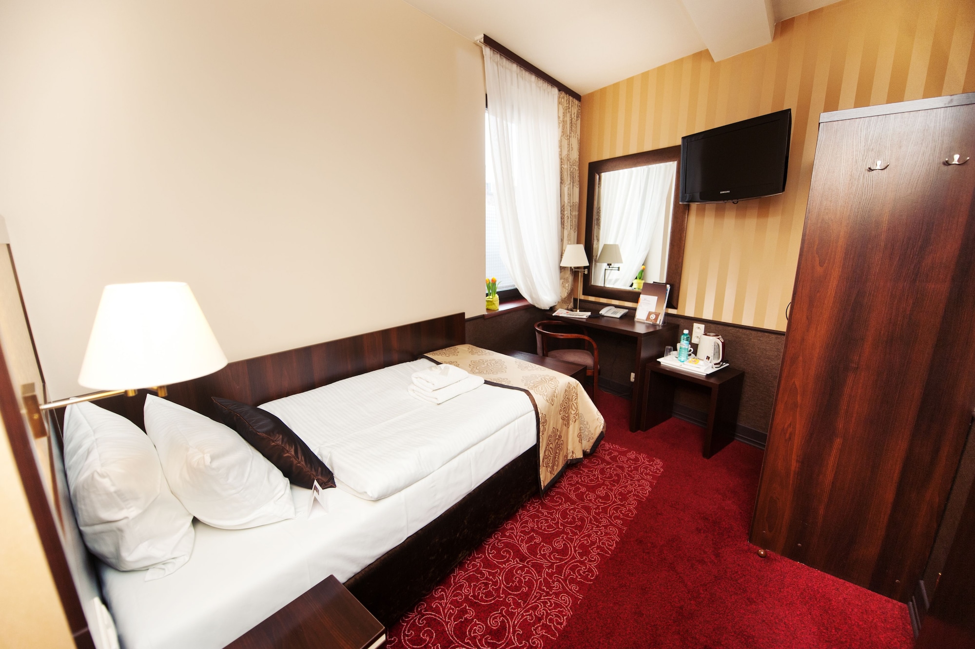rooms