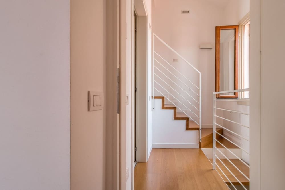 Carmini Canal View and Balcony with Lift 6/22