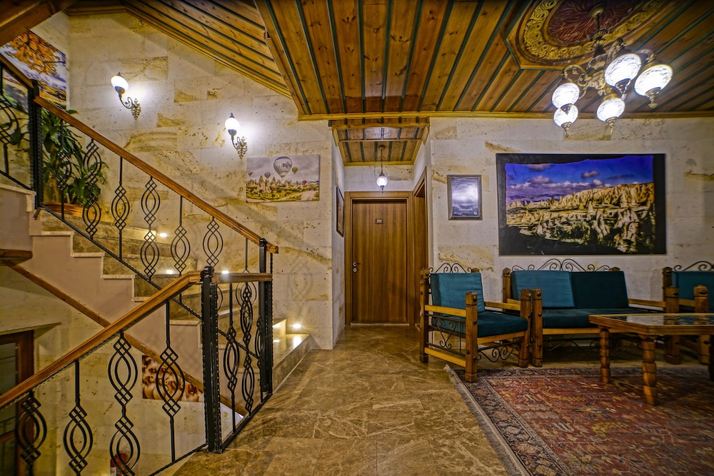 Milat Cave Hotel 40/50