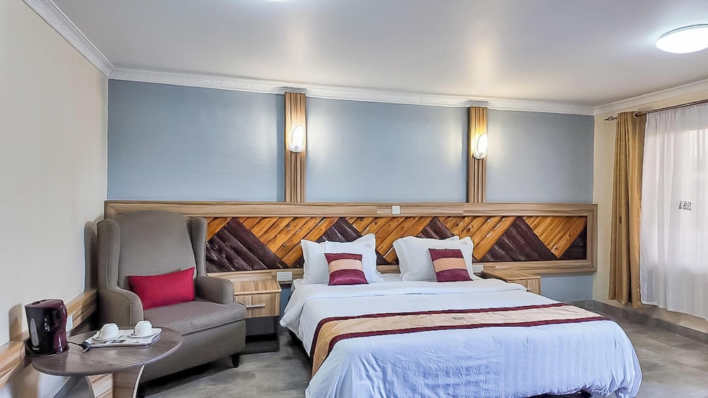 PREMIUM, QUEEN BED